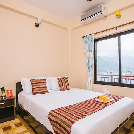 פוקהרה Hotel Ezen מראה חיצוני תמונה